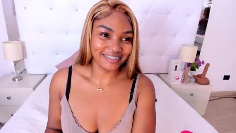 Vanessa online show from November 23, 11:34 am