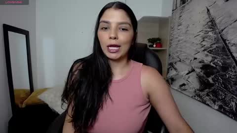 Issa  online show from April 15, 1:17 am