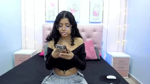 Issa  online show from September 17, 5:27 am