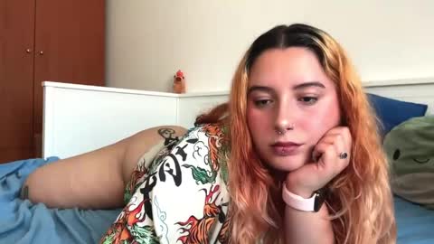 itsbybabybluee online show from May 26, 4:28 pm