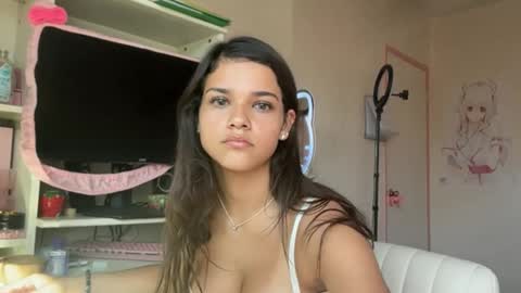 itsdaisypink online show from March 15, 10:45 pm