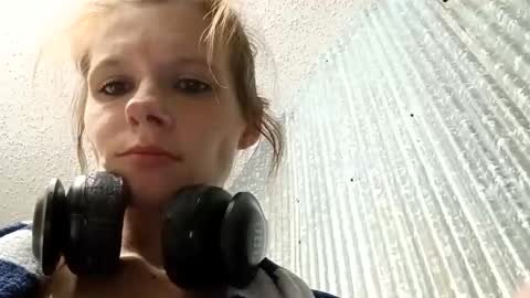 ittybittypritty online show from November 9, 11:17 am