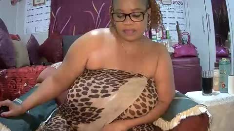 itumeleng74 online show from February 6, 7:39 pm