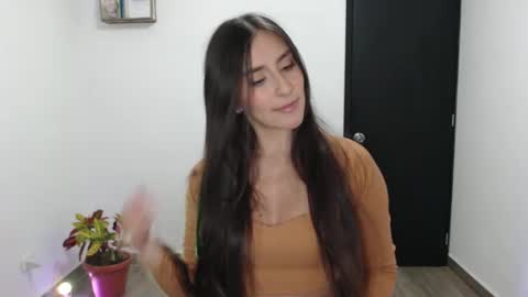 Snapshot of ivanna_angel chatting on October 10, 11:09 pm Ivanna angel online show from October 10, 11:09 pm