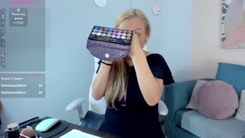 Ivonne online show from May 14, 2:01 pm