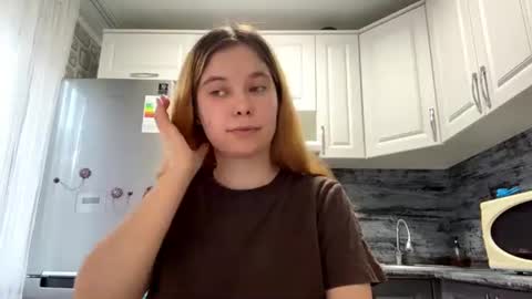 Lina online show from June 19, 11:24 am