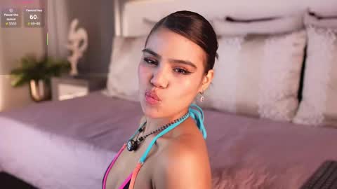 ivyellis online show from March 10, 12:31 pm