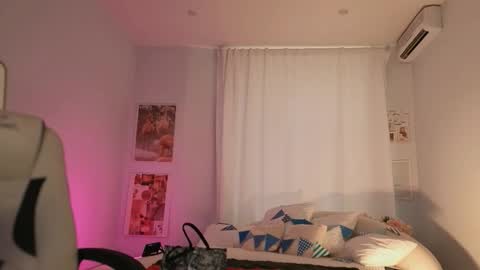 IVY - Follow me 3 online show from October 7, 10:41 am