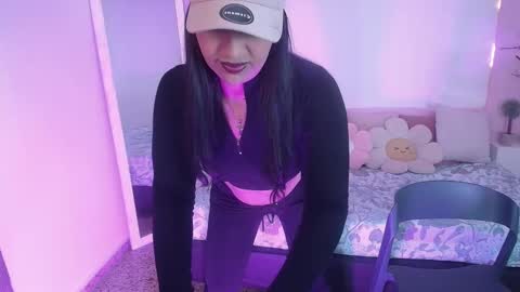 Snapshot of ivyshine7 chatting on October 3, 3:33 am ivyshine7 online show from October 3, 3:33 am