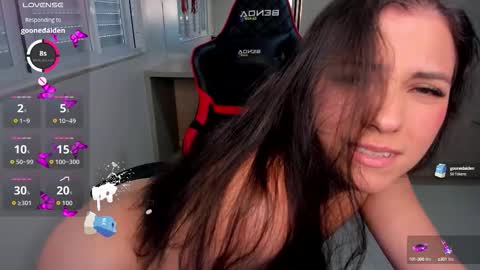 Snapshot of ivyy_scott chatting on September 15, 3:20 pm Ivvy online show from September 15, 3:20 pm