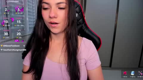 Snapshot of ivyy_scott chatting on September 17, 3:21 pm Ivvy online show from September 17, 3:21 pm