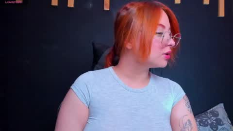 hot izys online show from April 18, 5:21 am