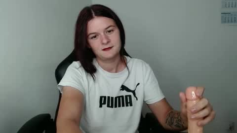 Shygirl online show from October 3, 8:19 am