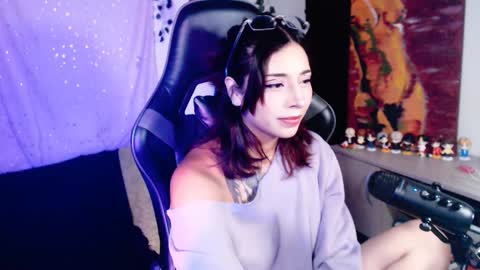 jade 18  online show from February 4, 5:21 am