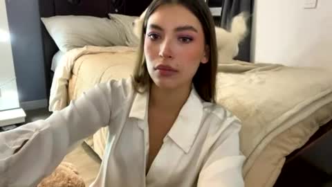 Jade online show from June 15, 11:49 pm