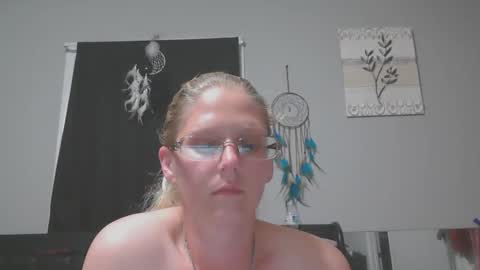 JadeLuv online show from March 23, 1:34 am