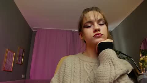 jamie_chung online show from March 20, 3:22 am