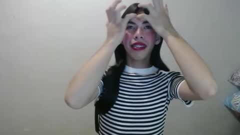 janelux_x online show from May 31, 5:52 pm
