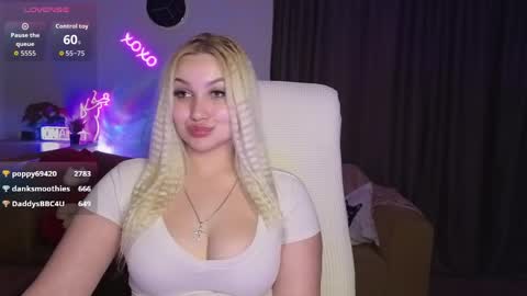 Jane online show from April 16, 9:39 pm