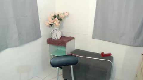 Snapshot of japanesse_pinayxx chatting on September 18, 1:53 pm  Belle Or Bella TIme online here 10am to 5pm online show from September 18, 1:53 pm