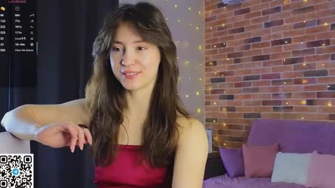 Chloe online show from December 5, 6:35 am