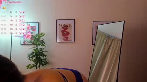 jasmine_wilson_ online show from September 23, 2:10 am