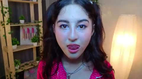 Fantastic Jasmin online show from June 12, 7:44 pm