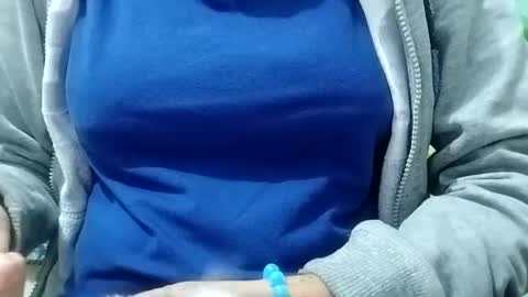 jasspreettt online show from December 19, 2:45 am