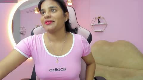 jazmin  online show from October 21, 3:16 pm