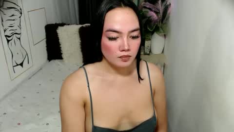 Jeanwants2play online show from April 11, 7:25 am