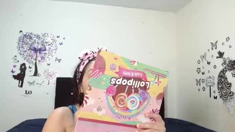 jade online show from November 17, 9:54 am