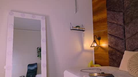 Jena  online show from December 18, 7:51 pm