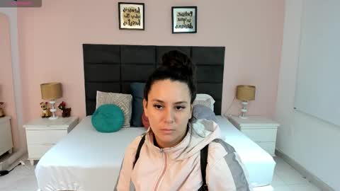 jenner_madison online show from January 7, 11:13 am