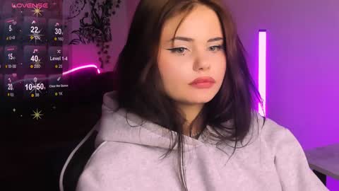 Jenni online show from December 9, 3:18 am