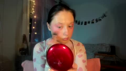 Jennifer Jenny Darling   online show from April 17, 6:10 pm