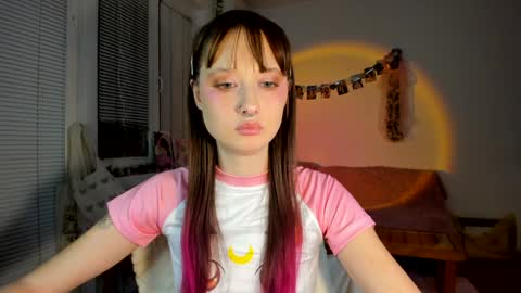 Jennifer Jenny Darling   online show from December 5, 6:33 pm