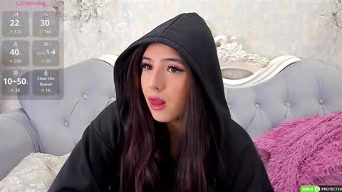 Jenny Ferguson online show from November 3, 3:10 am