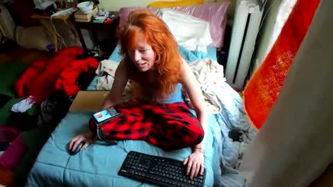 Snapshot of jenovakitty chatting on October 20, 3:59 pm Jenn -  come to my onlyfans online show from October 20, 3:59 pm