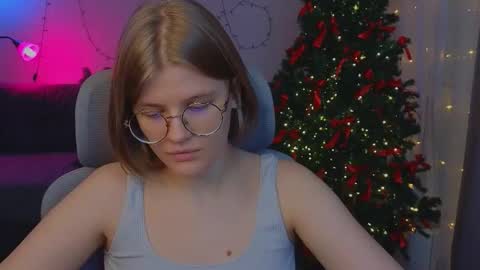  JessieVibes online show from December 19, 12:30 pm
