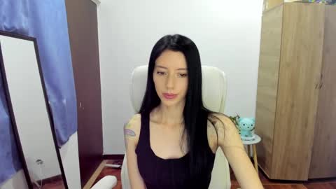 Jess online show from March 5, 4:24 pm