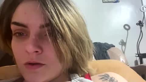 jessicaa6999 online show from June 2, 2:01 am
