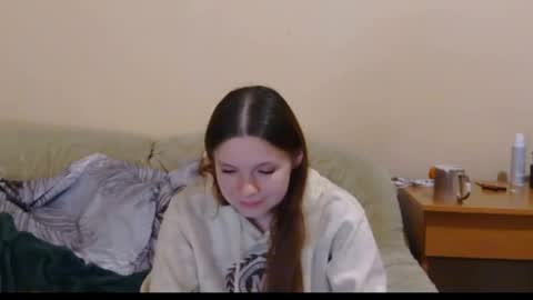 jessicaholland1 online show from April 23, 6:21 pm