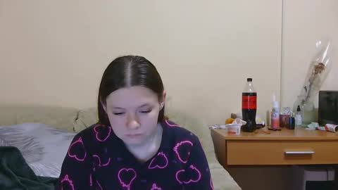 jessicaholland1 online show from April 27, 8:17 pm
