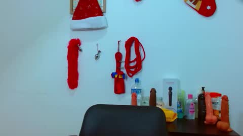 jessicarabbit4 online show from January 6, 9:00 pm