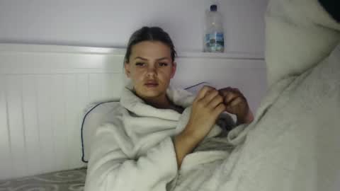 jessieryan online show from February 8, 6:39 am