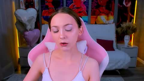 JesssWalker online show from March 15, 6:43 pm