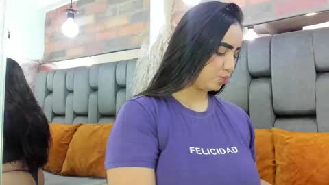 JESSY CORTES online show from May 10, 1:29 am