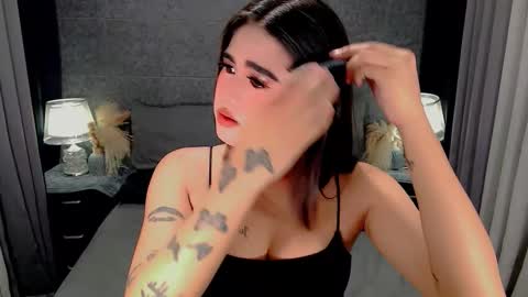 jhuliana_and_charles_room online show from March 9, 3:53 am