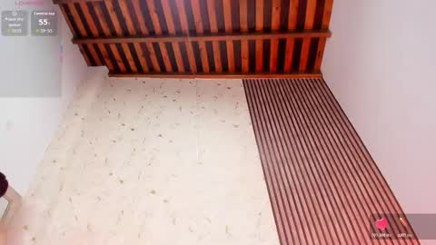 jimenawhite1 online show from March 3, 5:13 am