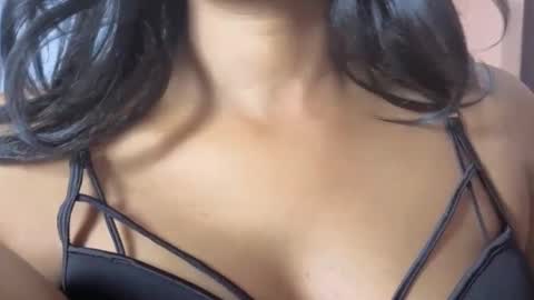 jinglefancypuff online show from December 18, 7:07 pm